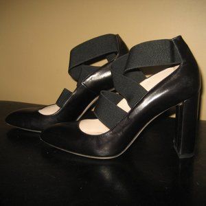 Super cute Black pumps - Sz 6/37